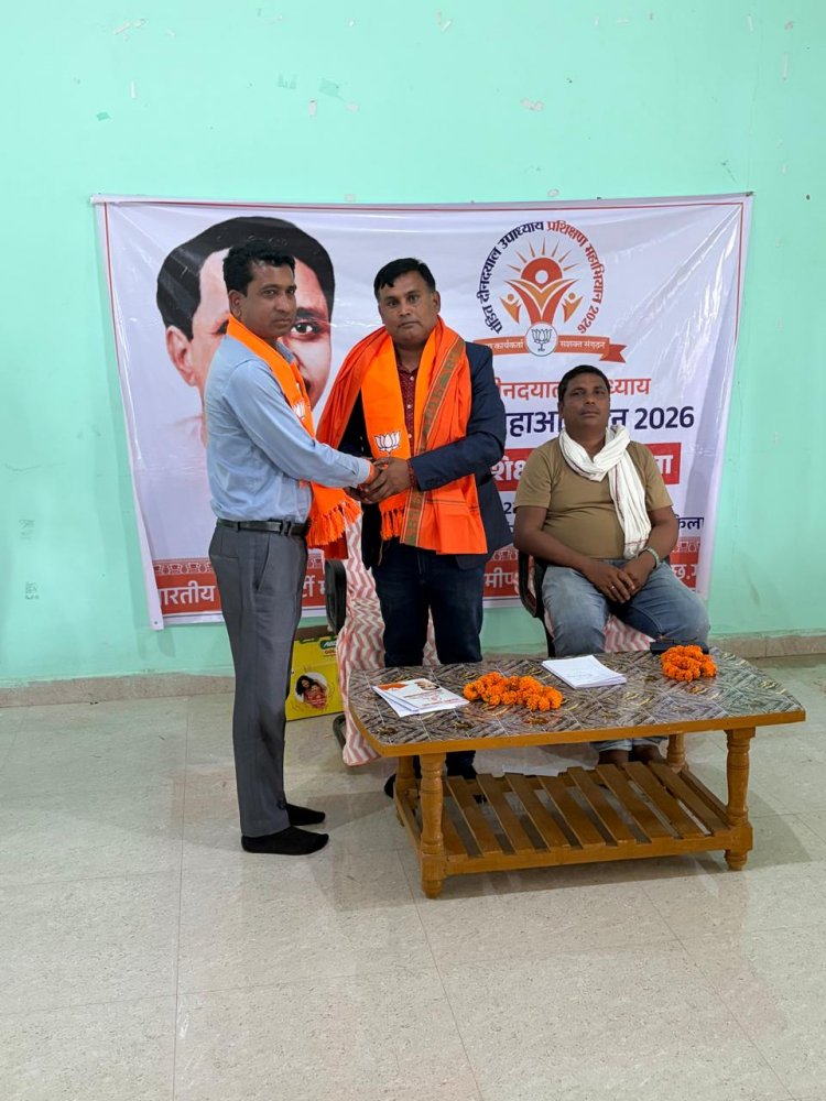 सोशल मीडिया जनता तक पहुँचने की महत्वपूर्ण कड़ी: प्रतीक प्रकाश सिंह