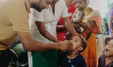 बटईकेला में राष्ट्रीय सघन पल्स पोलियो अभियान का शुभारंभ, उपसरपंच अंकित गोयल ने बच्चों को पिलाई ‘दो बूंद जिंदगी की’
