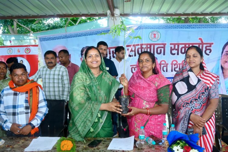 गुरु व्यक्तित्व निर्माण और समाज के उत्थान में निभाते हैं अहम भूमिका: मंत्री लक्ष्मी राजवाड़े