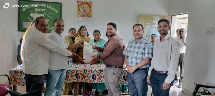 कृषि स्थाई समिति की बैठक सम्पन्न, किसानों को बांटे गए अरहर और उड़द के बीज